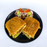 ساندویچ چاپاتا گوشت و قارچ